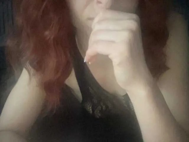 Check out a luscious online streams with the adorable sportylisaa. She has a cute build coupled with a bonkers grace and endless talents that will keep you glued to her customizable free adult webcam, Sportylisaa from BongaCams