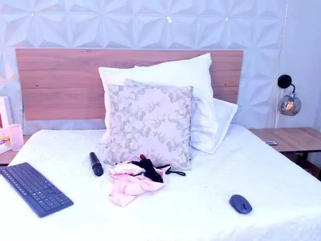 StaceyWhite from BongaCams