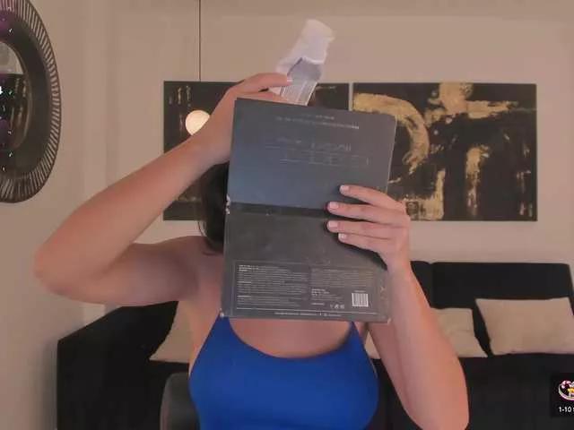 SussanElliot from BongaCams