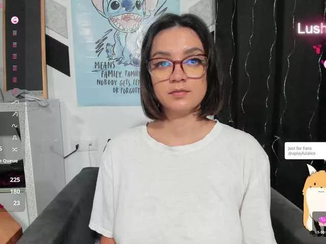 SweetLilith from BongaCams