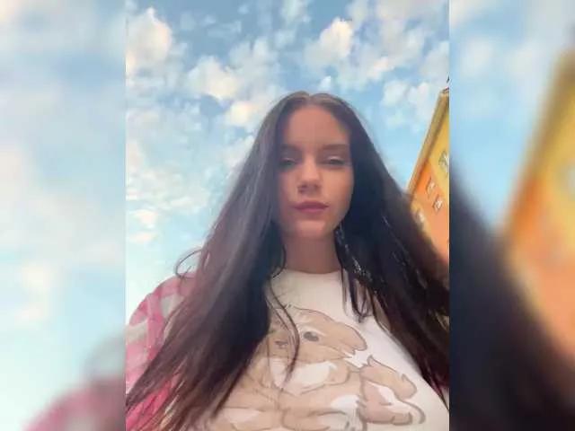 SweetLolllli from BongaCams