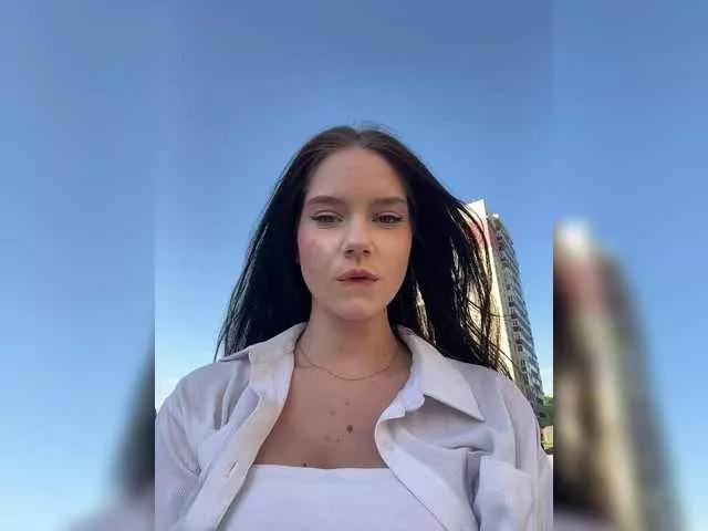 SweetLolllli from BongaCams