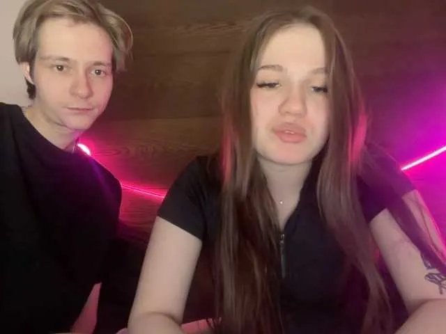 titsDestroy2007 from BongaCams