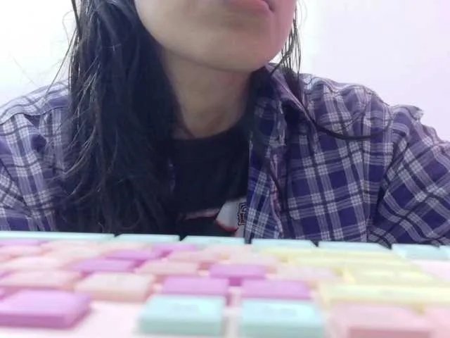  yourcuteneighbourr chat room