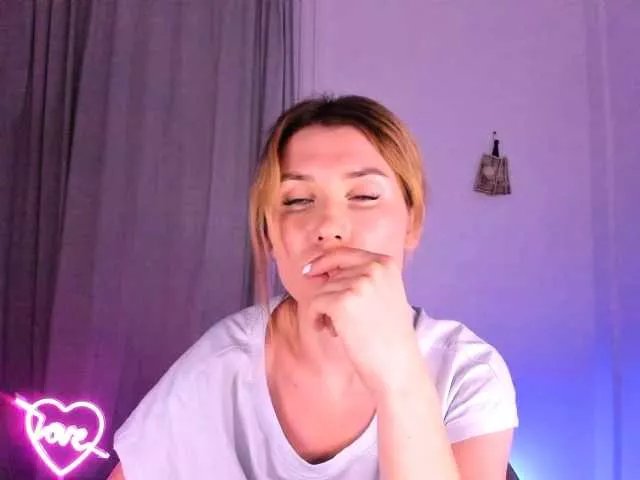 She's a dirty stripper who loves to get naked and entertain in her liveshows. Her curvy buns, exciting skills and unforgettable vibe always leave her members quenched, ZoiKissy from BongaCams