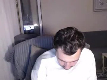 2handsomeman from Chaturbate