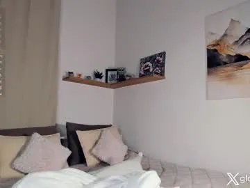 _golden_moon_ from Chaturbate