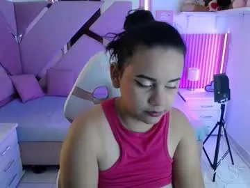 _miaaleon from Chaturbate