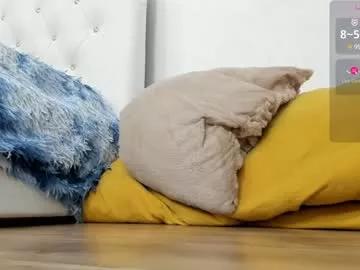 As a talented stripper, _timeless_paradox knows how to pleasure her admirers with flirtatious live events. She likes to take off her sensual outfits and get unclothed before masturbating onwebcam, _timeless_paradox from Chaturbate