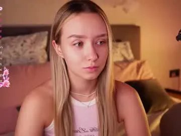 alodiaacomb from Chaturbate