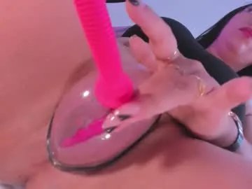 aniiieee_x from Chaturbate