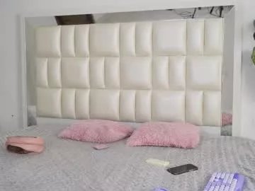 aradia_01 from Chaturbate