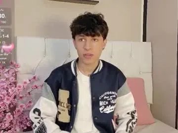 axel_evanss from Chaturbate