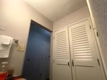  candyclaws05 chat room