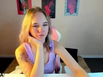 casey_sweeet from Chaturbate