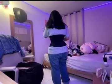 cloe_small08 from Chaturbate