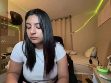 cloe_small08 from Chaturbate