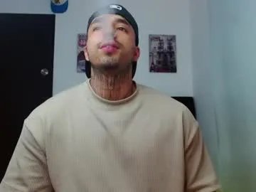 darius_phoenix from Chaturbate