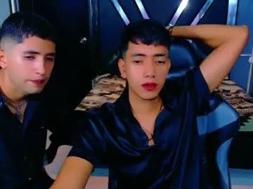 darwinandbrayan from Chaturbate