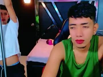darwinandbrayan from Chaturbate