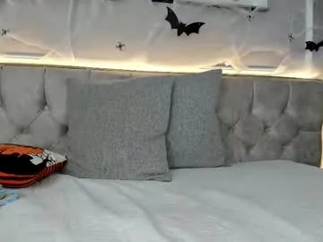 ellette_ from Chaturbate