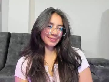 emma_sandovaal