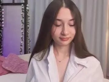 emmicanfly from Chaturbate