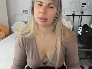 eroticsensualkitty4u from Chaturbate