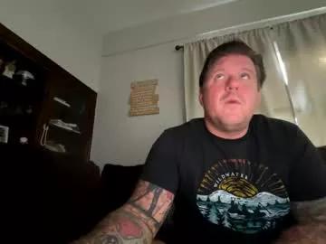 happilymarr1ed from Chaturbate