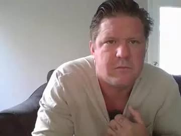 happilymarr1ed from Chaturbate