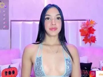 hellenparis1 from Chaturbate