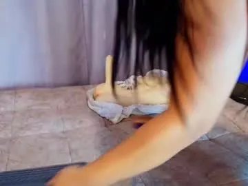 jade_brunnette from Chaturbate