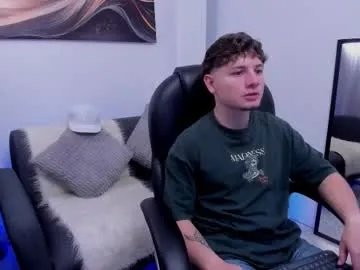  leoo_miller chat room