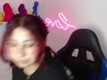 littlee_red from Chaturbate