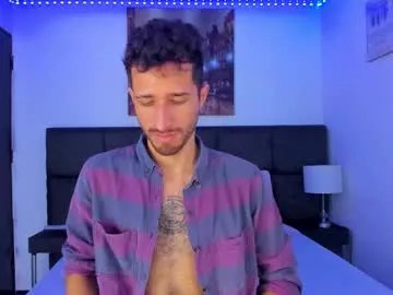 lucas4me from Chaturbate