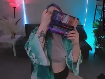 lunaali from Chaturbate