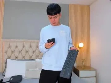 maxii18_ from Chaturbate