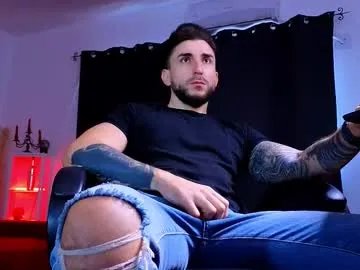 mightyaaron from Chaturbate