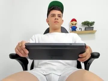 mikecooper_ from Chaturbate