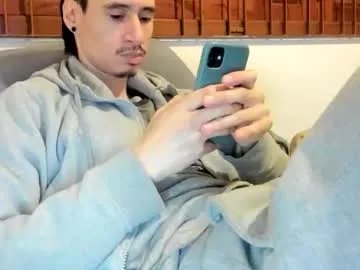 moderdelier from Chaturbate