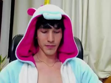 Discover the cute stripper noah_brigth from Chaturbate. He knows exactly how to arouse your sluttiest whims and entertain his attraction on you, loves uncovering on camera while being followed, Noah_brigth from Chaturbate