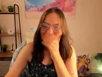 noora_moore from Chaturbate