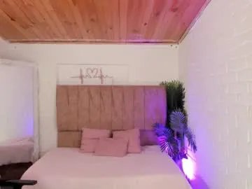 penelope_tay from Chaturbate