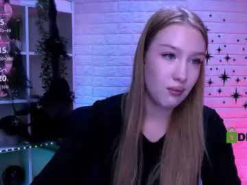 playful_sophie from Chaturbate