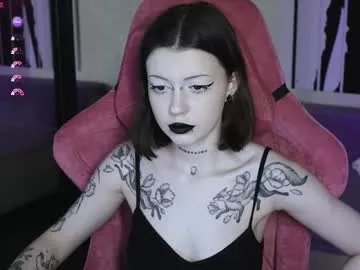 prettybones from Chaturbate