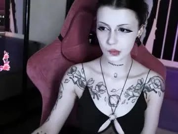 prettybones from Chaturbate