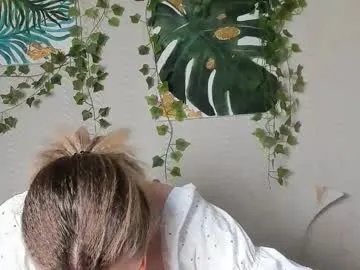 seductive_she_wolf from Chaturbate