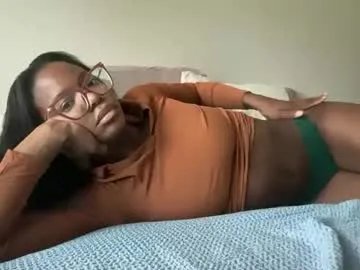 serenitybee from Chaturbate