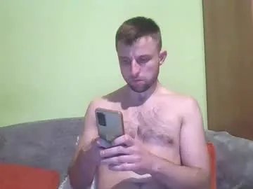 slaveboy32bi from Chaturbate