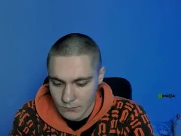 thomas_crow from Chaturbate